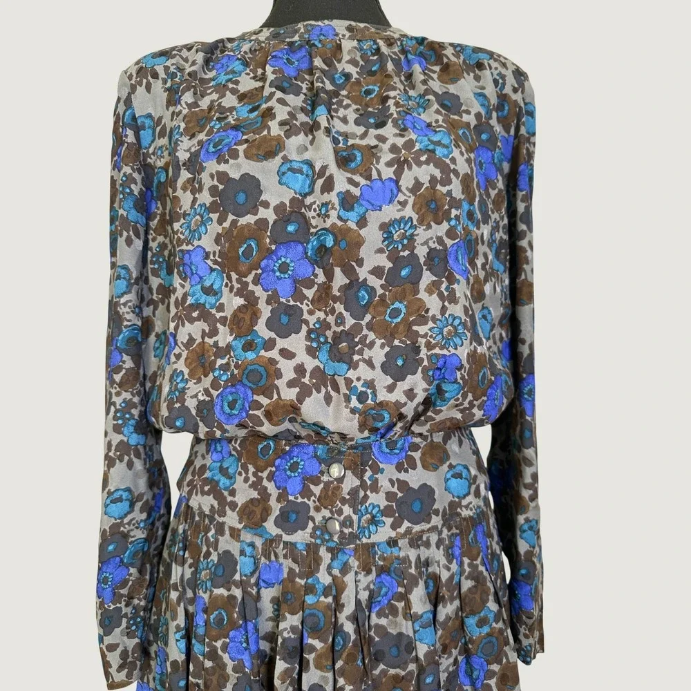 Valentino Miss V Skirt Set 100% Silk Women 8 Blue Brown Floral Pleated Vintage
